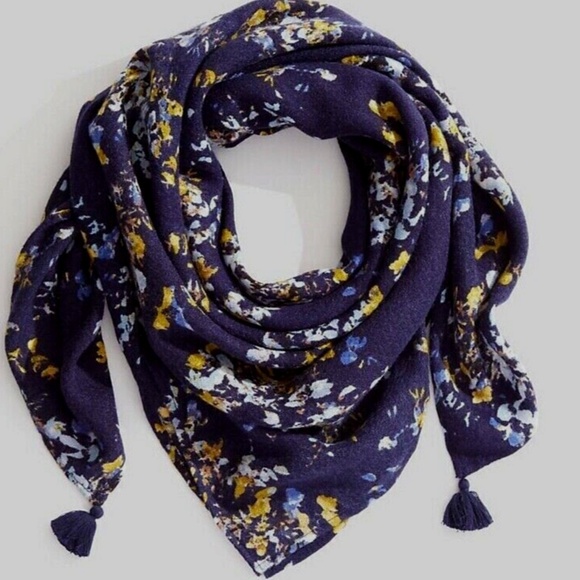 J.Jill _ NEW Very Pretty Floral Square Scarf _ NWT - Picture 1 of 8